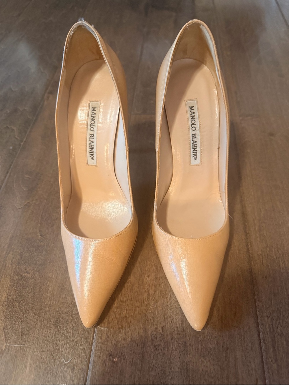 Manolo Blahnik Nude BB Pointed-Toe Leather Pumps 36.5
